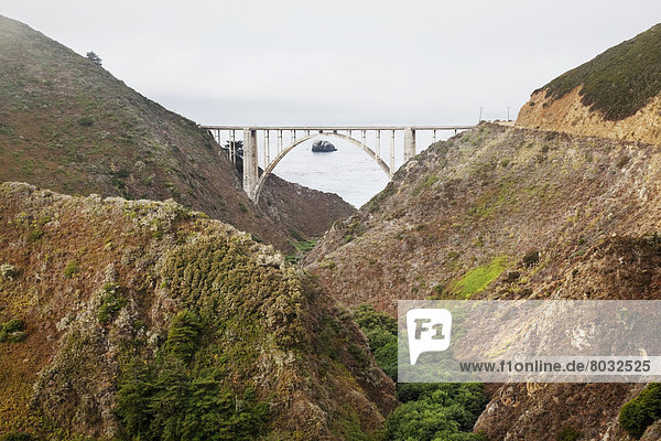 Küste  Brücke  Ansicht  vorwärts  Kalifornien  Big Sur