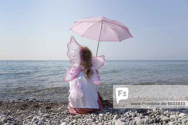 Wasserrand  halten  See  Sonnenschirm  Schirm  pink  jung  Kleidung  Mädchen  Fee  Ontario