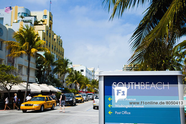 Vereinigte Staaten von Amerika  USA  Helligkeit  passen  Strand  gelb  Zeichen  Taxi  Florida  Miami  Ocean Drive  Signal  Süden  South Beach