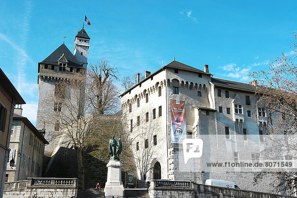 Palast  Schloß  Schlösser  Februar  Savoie