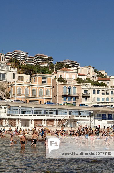 Strand über Gebäude Marseille
