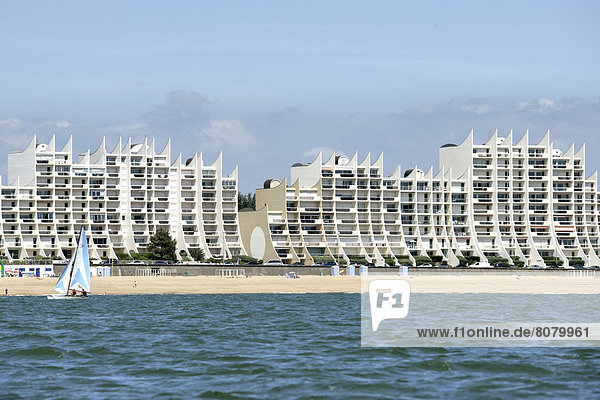 Feuerwehr Form Formen Europa Schönheit Gebäude Ufer Apartment 1 vorwärts sprechen Loire