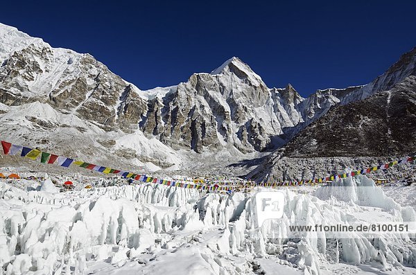 nahe Eis camping Himalaya Mount Everest Sagarmatha UNESCO-Welterbe Berggipfel Gipfel Spitze Spitzen Asien Nepal