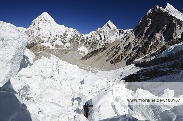 Climber in the Khumbu icefall  Mount Everest  Solu Khumbu Everest Region  Sagarmatha National Park  UNESCO World Heritage Site  Nepal  Himalayas  Asia