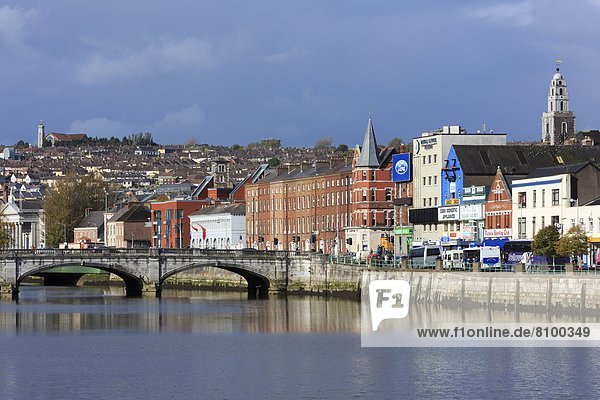 St. Patrick's Quay on the River Lee  Cork City  County Cork  Munster  Republic of Ireland  Europe