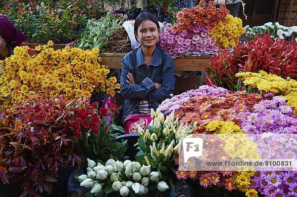 Blumenmarkt  Myanmar  Asien
