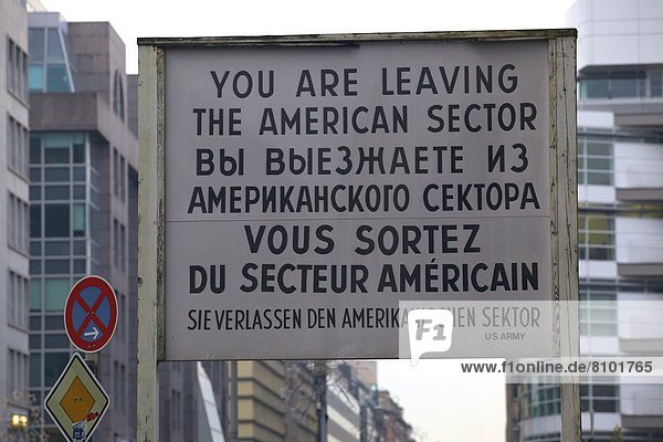 Checkpoint Charlie  Berlin  Deutschland  Europa