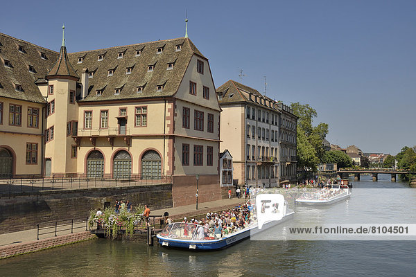 'Excursion boat with tourists in front of the old slaughterhouse  Ancienne Boucherie  on the River Ill  ''La Petite France''  UNESCO World Heritage Site'