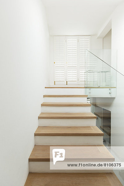 Treppe im modernen Haus