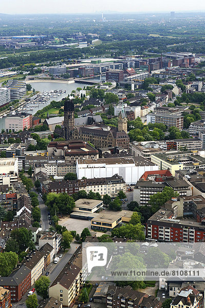 Germnay Duishurg Blick auf die Stadtstraße