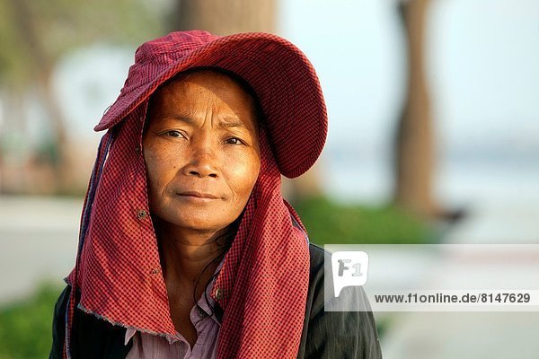Portrait  Frau  Morgen  Fluss  früh  vorwärts  Kambodscha