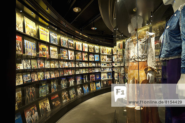 Sammlung der LPs von ABBA  ABBA The Museum