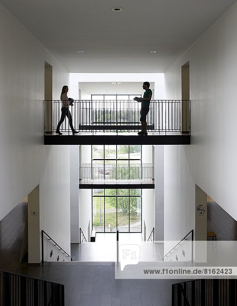 Korridor  Korridore  Flur  Flure  Student  Universität