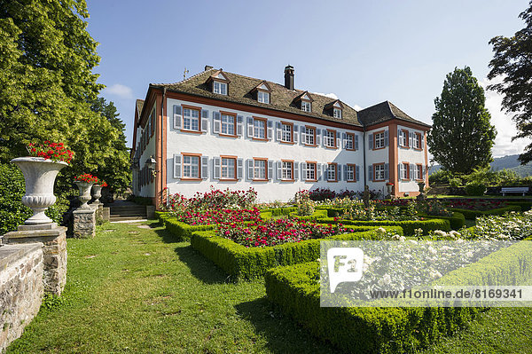 Schloss Bürgeln und Rosengarten
