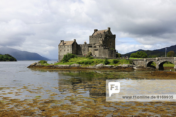 Das Eilean Donan Castle am Loch Alsh  der Stammsitz des Clans Macrae