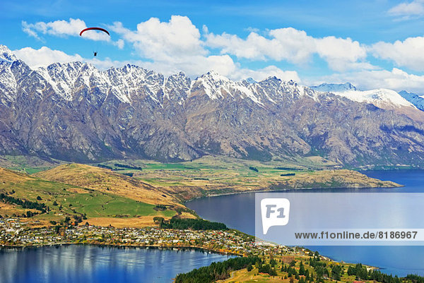Paragliding über die Remarkables Mountain Range Queenstown Südinsel Neuseeland