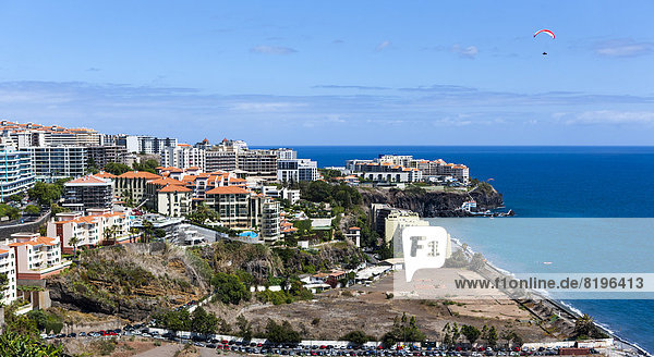 Portugal  Funchal  Blick von Praia Formosa auf das Hotel