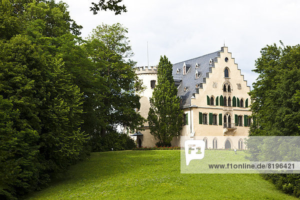 Deutschland  Bayern  Kreis Coburg  Blick auf Schloss Rosenau
