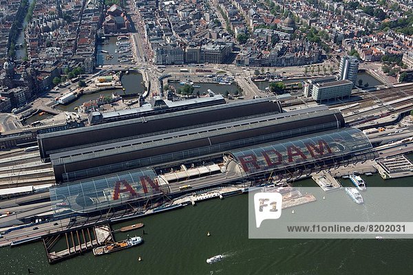 Amsterdam  Hauptstadt  Mittelpunkt  Zimmer  Haltestelle  Haltepunkt  Station  Zug