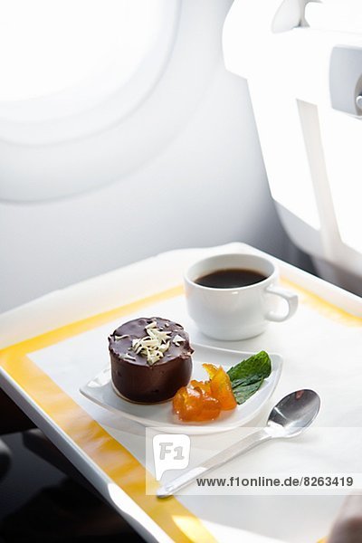 Flugzeug  Dessert  Kaffee