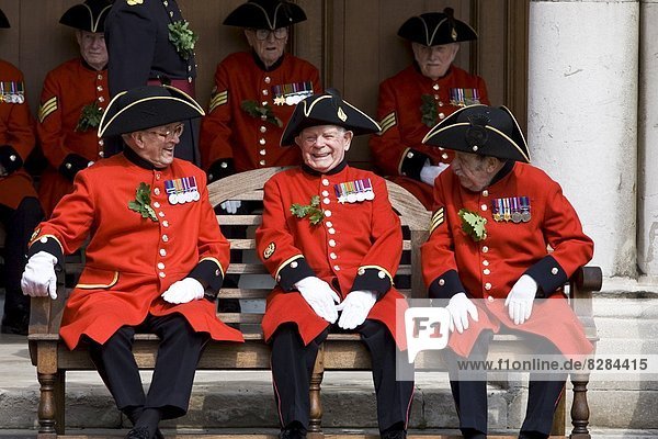 Chelsea Pensioners at Royal Hospital Chelsea for Founder's Day Parade  London  UK