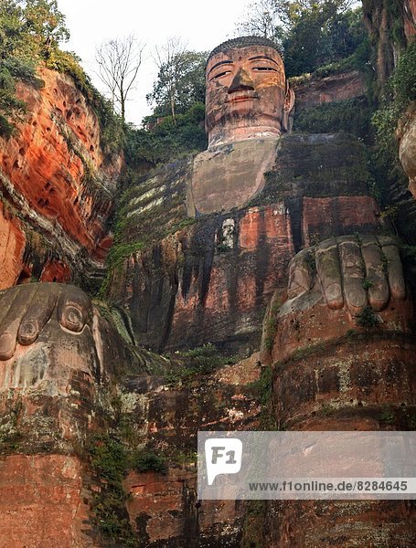 Leshan Grand Buddha (Giant Buddha)  UNESCO World Heritage Site  Leshan  Lingyun Shan Mountain  Sichuan  China  Asia