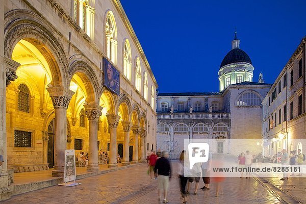 Europa  Kathedrale  Palast  Schloß  Schlösser  UNESCO-Welterbe  Kroatien  Dalmatien  Dubrovnik  Abenddämmerung