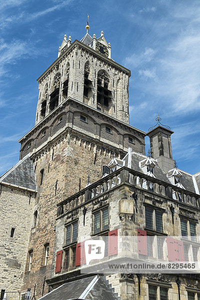 Niederlande  Delft  Alter Rathausturm am Marktplatz