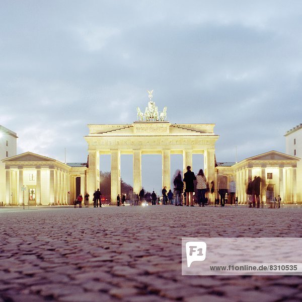 Brandenburg Gate  Pariser Platz  Berlin  Germany