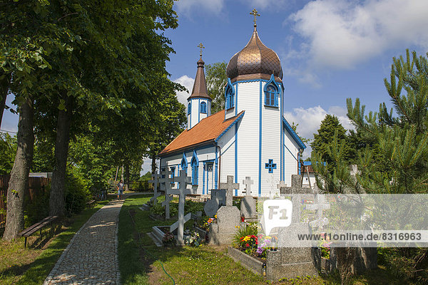 Russisch-orthodoxe Kirche mit Zwiebelturm  eine im Stil altbyzantinischer Sakralbauten errichtete Holzkirche
