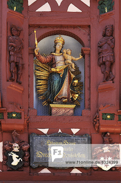 Skulptur Wohnhaus halten Nostalgie Jesus Christus Jungfrau Maria Madonna Baby