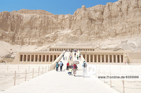 Totentempel der Königin Hatschepsut  Tempelanlagen von Luxor  UNESCO-Weltkulturerbe  Theben  Luxor  Gouvernement Luxor  Ägypten
