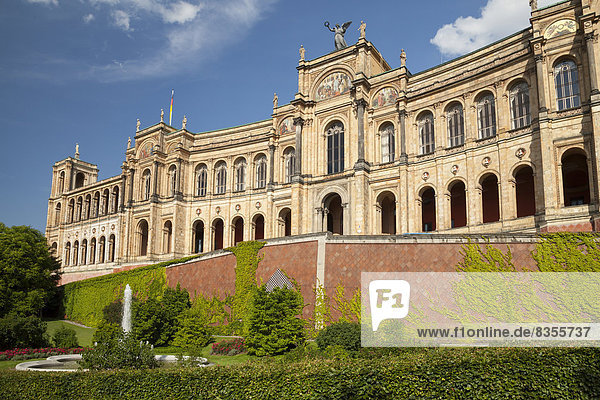Maximilianeum  Sitz des Bayerischen Landtags  Haidhausen  München  Oberbayern  Bayern  Deutschland