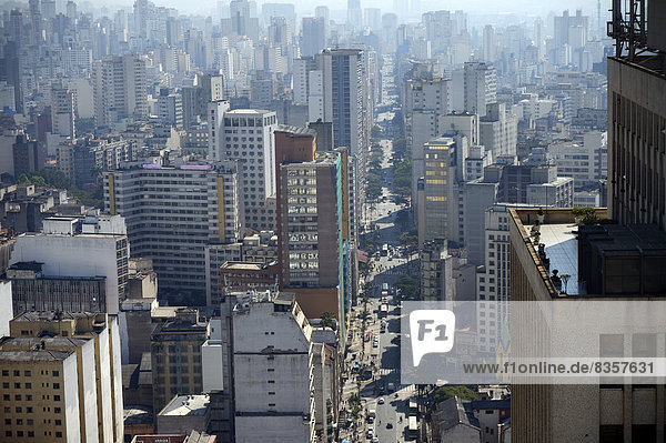 Brasilien  Sao Paulo  Wolkenkratzer  Avenida Sao Joao