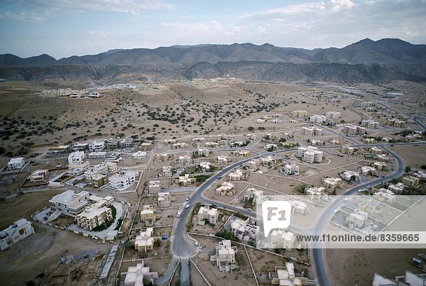 Maskat Hauptstadt Gebäude Entwicklung Fernverkehrsstraße Wüste neu Oman