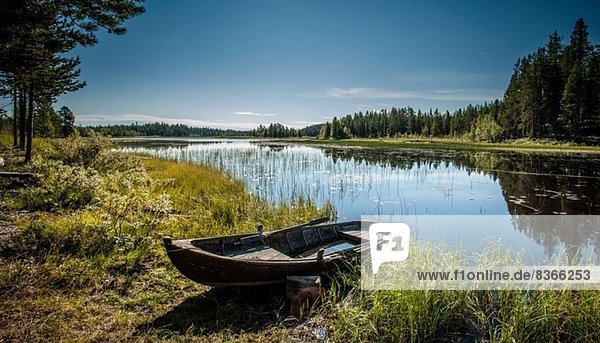 Leeres Ruderboot  Lappland  Schweden