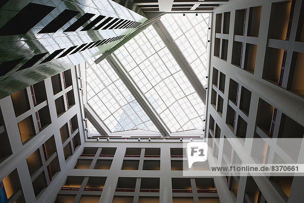 hoch  oben  niedrig  sehen  Glas  Gebäude  innerhalb  Winkel  Atrium  Kanada  Decke  Ontario  Toronto