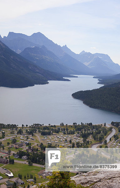 folgen  Ziel  Ansicht  zeigen  Waterton Lakes Nationalpark  Alberta  Kanada