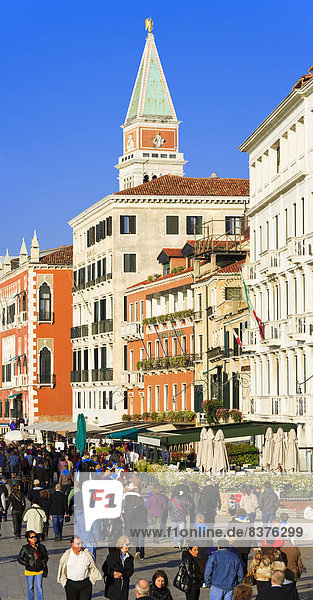 Tourist  Kirchturm  Italien  Venedig