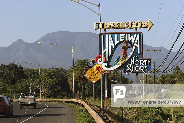 Vereinigte Staaten von Amerika  USA  grüßen  Stadt  Fernverkehrsstraße  Zeichen  Seitenansicht  Hawaii  Oahu  Signal