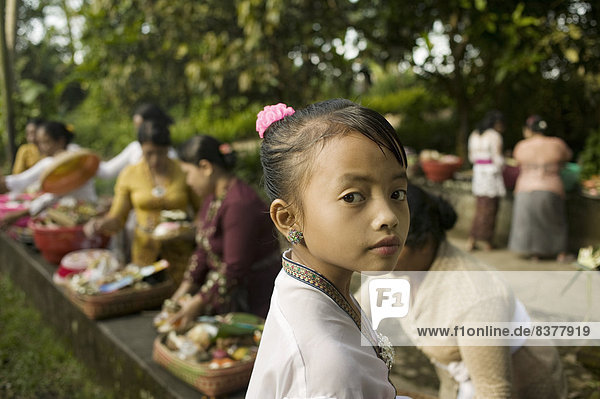 Vorbereitung  jung  Festival  Mädchen  Indonesien