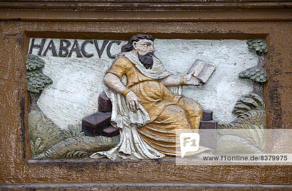 Prophet Habakuk  Holzschnitzerei an der Fassade der Alten Lateinschule Alfeld  Alfeld  Niedersachsen  Deutschland
