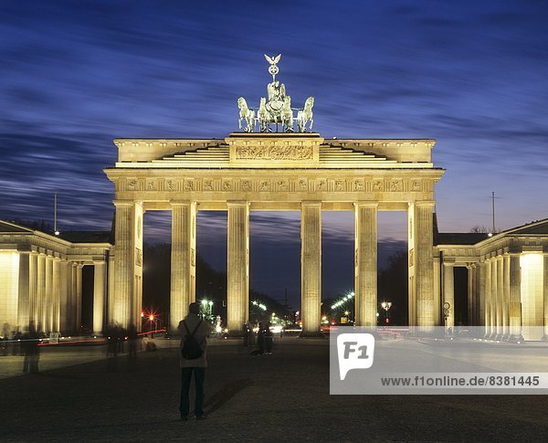 Berlin  Hauptstadt  Europa  Sieg  Gewinn  Eingang  Flügel  Brandenburg  Deutschland  Quadriga