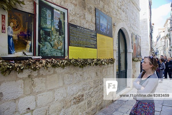 Europa  Straße  Veranstaltung  Krieg  Ruine  Kroatien  Dubrovnik  Ausstellung