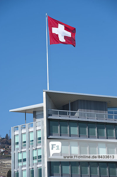 Europa  Glas  Gebäude  Wirtschaft  Stadt  Großstadt  Fassade  Fahne  Büro  Betrieb  schweizerisch  Schweiz