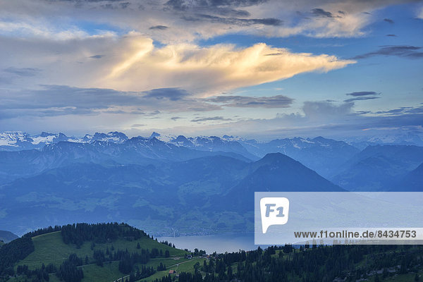 Europa  Berg  Wolke  See  blau  schweizerisch  Schweiz