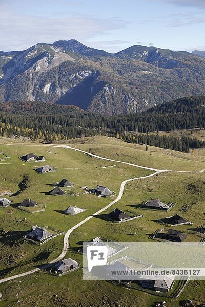 Holzhäuser  Velika Planina  Kamniker Alpen  Slowenien  Europa Holzhäuser