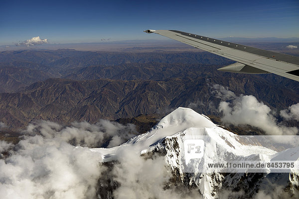 Gletscher Illimani  6.439 Meter  Aussicht aus dem Flugzeug  Departamento La Paz  Bolivien