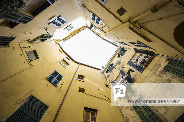 Mittelalter Stadt Innenhof Hof Italien Ligurien