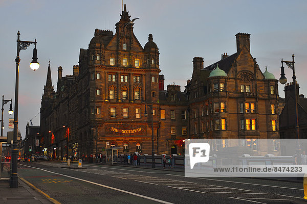 Edinburgh Hauptstadt Abend Großbritannien Beleuchtung Licht Hotel Schottland